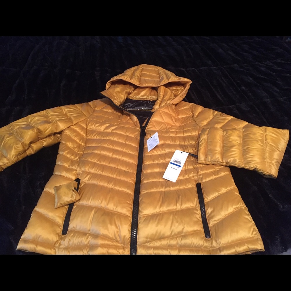 Women’s coat Calvin Klein new never worn with tags